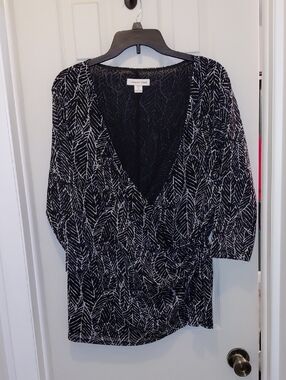 EUC Coldwater Creek Faux Wrap Black & White Blouse, 2X, Long Sleeve, Easy Care